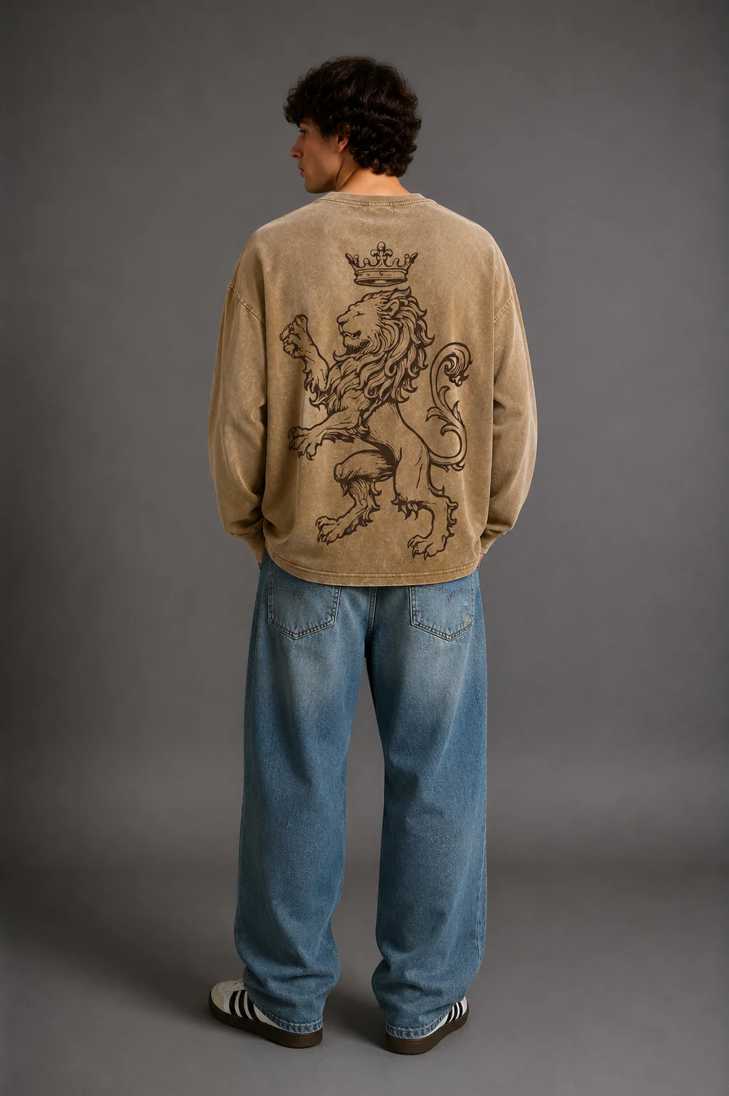 Lion Crest Long Sleeve - immagine 4